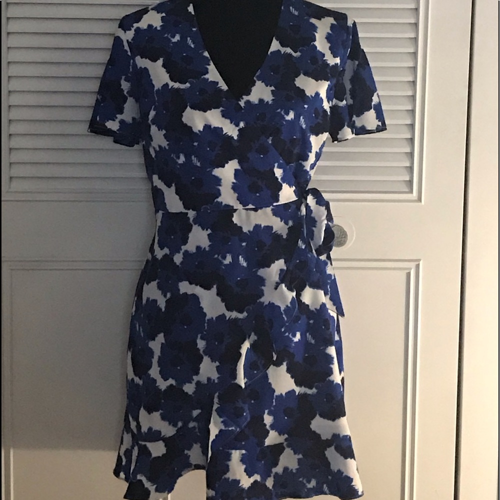 Blue floral wrap around dress!